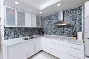 20100 W Country Club Dr, Aventura, FL 33180, Sold 04/12/22