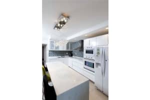 20100 W Country Club Dr, Aventura, FL 33180, Sold 04/12/22