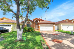16921 NW 75th Ct, Hialeah, FL 33015, Sold 02/01/22