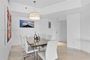 400 Alton Rd, Miami Beach, FL 33139, Sold 12/28/21