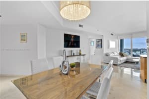400 Alton Rd, Miami Beach, FL 33139, Sold 12/28/21