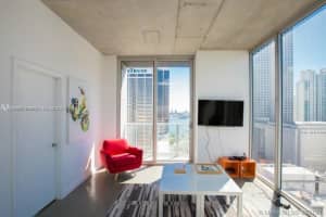 151 SE 1st St, Miami, FL 33131, Sold 01/31/22