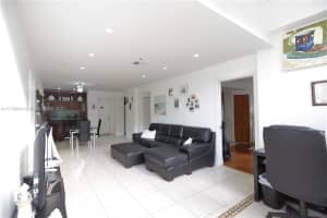 2400 SW 3rd Ave, Miami, FL 33129, Sold 02/22/22