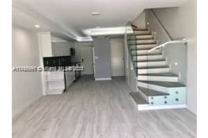 881 Ocean Dr, Key Biscayne, FL 33149, Sold 02/14/22