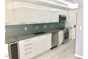 881 Ocean Dr, Key Biscayne, FL 33149, Sold 02/14/22