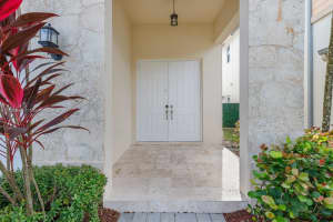 10450 NW 69th Terrace, Doral, FL 33178, Sold 02/10/22