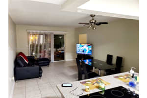 5199 NW 7th St, Miami, FL 33126, Sold 12/20/21