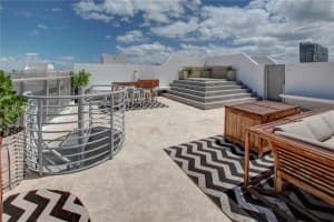 2155 Washington Ct, Miami Beach, FL 33139, Sold 03/18/22