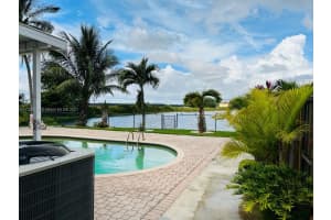 16611 SW 75th St, Miami, FL 33193, Sold 03/21/22