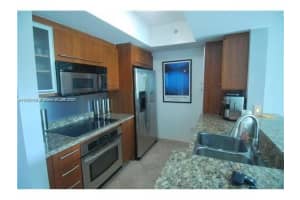 110 Washington Ave, Miami Beach, FL 33139, Sold 02/22/22