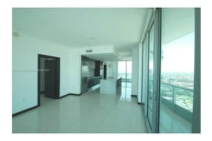 900 Biscayne Blvd, Miami, FL 33132, Sold 05/20/22