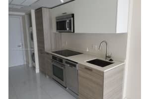 3301, 1300 Brickell Bay Dr #3505, Miami, FL 33131, Sold 09/16/22
