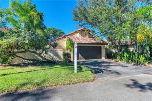 2230 NW 14th St, Delray Beach, FL 33445, Sold 02/10/22