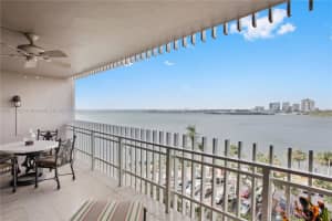 1 Grove Isle Dr A704, Miami, FL 33133, Sold 02/28/22