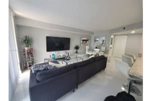 16570 NE 26th Ave #2e, North Miami Beach, FL 33160, Sold 12/30/21