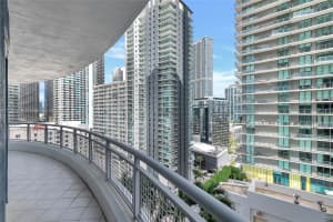 60 SW 13th St, Miami, FL 33130, Sold 01/28/22