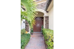 8821 W 34th Ct, Hialeah, FL 33018, Sold 03/04/22