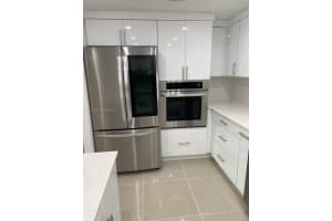 19370 Collins Ave, Sunny Isles Beach, FL 33160, Sold 03/15/22
