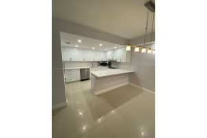 19370 Collins Ave, Sunny Isles Beach, FL 33160, Sold 03/15/22