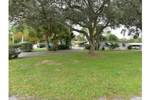 2106 79th Ct, Vero Beach, FL 32966, Sold 04/22/22