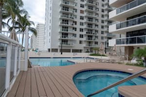 5757 Collins Ave # 305, Miami Beach, FL 33140, Sold 01/21/22