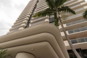 5757 Collins Ave # 305, Miami Beach, FL 33140, Sold 01/21/22