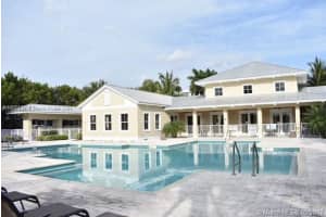 10757 NW 75th St, Doral, FL 33178, Sold 01/18/22
