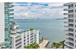 218 SE 14th St, Miami, FL 33131, Sold 01/12/22