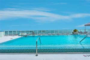 218 SE 14th St, Miami, FL 33131, Sold 01/12/22