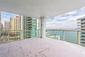 218 SE 14th St, Miami, FL 33131, Sold 01/12/22