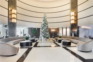 300 South Pointe Dr, Miami Beach, FL 33139, Sold 10/07/22