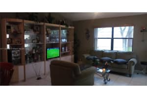 1201 NW 123rd Ave, Pembroke Pines, FL 33025, Sold 03/18/22