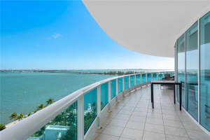 Add Building Entrance, 2127 Brickell Ave, Miami, FL 33129, Sold 02/22/22