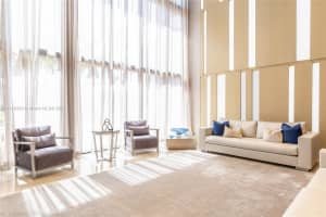 5300 NW 85th Ave, Doral, FL 33166, Sold 04/28/22