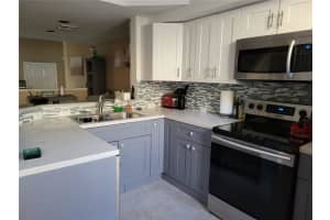 2965 NE 185th St, Miami, FL 33180, Sold 04/05/22