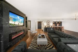 1800 NE 114th St, Miami, FL 33181, Sold 03/18/22