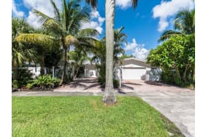 20530 Highland Lakes Blvd, Miami, FL 33179, Sold 01/31/22
