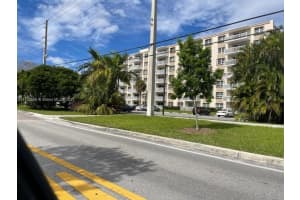 1831 NE 38th St, Fort Lauderdale, FL 33308, Sold 01/20/22