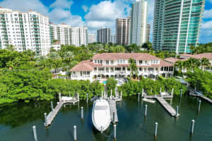 3740 NE 199th Terrace, Aventura, FL 33180, Sold 01/31/22