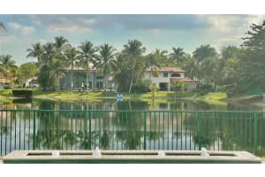 8052 NW 161st Terrace, Hialeah, FL 33016, Sold 05/26/22