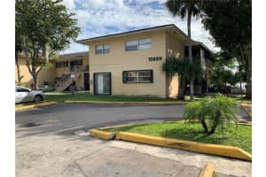 15669 SW 73rd Cir Terrace, Miami, FL 33193, Sold 01/10/22