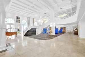 5225 Collins Ave, Miami, FL 33140, Sold 07/05/22