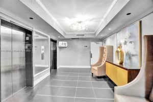 5225 Collins Ave, Miami, FL 33140, Sold 07/05/22