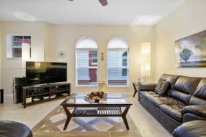 1033 NE 17th Way, Fort Lauderdale, FL 33304, Sold 12/28/21