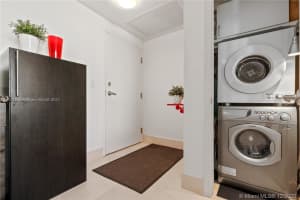 1300 Pennsylvania Ave, Miami Beach, FL 33139, Sold 01/26/22