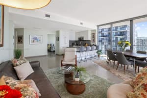 88 SW 7th St, Miami, FL 33130, Sold 01/05/22