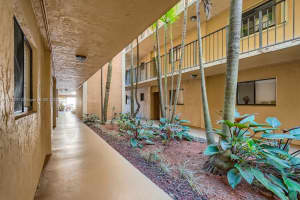 8015 SW 107th Ave, Miami, FL 33173, Sold 02/22/22