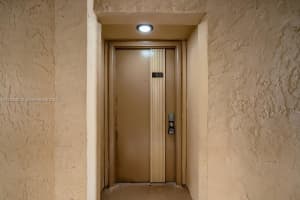 8015 SW 107th Ave, Miami, FL 33173, Sold 02/22/22