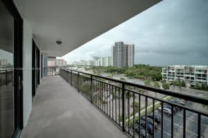 3031 N Ocean Blvd, Fort Lauderdale, FL 33308, Sold 01/12/22