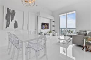 185 SW 7th St 12th floor, Miami, FL 33130, Sold 01/07/22